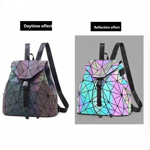 🔥 1 LEFT Light Reflective Backpack 🔥 - Picture 6 of 10
